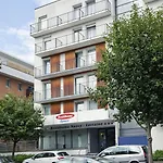 雷斯迪家南希罗莱纳 公寓式酒店