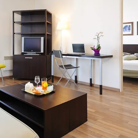 Residhome Lorraine מלון דירות