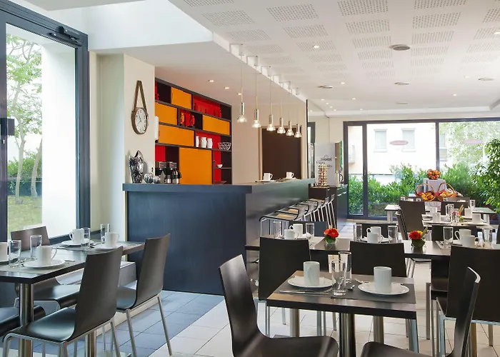 Апарт-отель Residhome Lorraine 3*